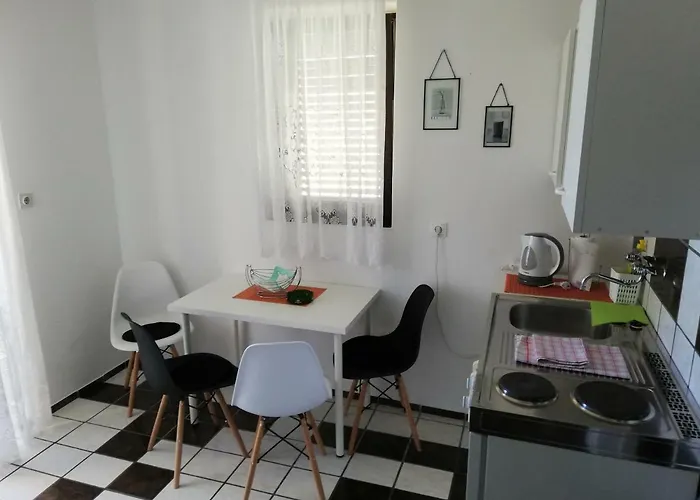 Apartman Laura *