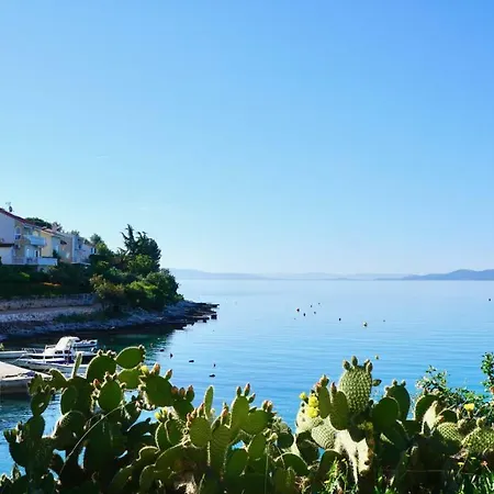 Laura * Trogir